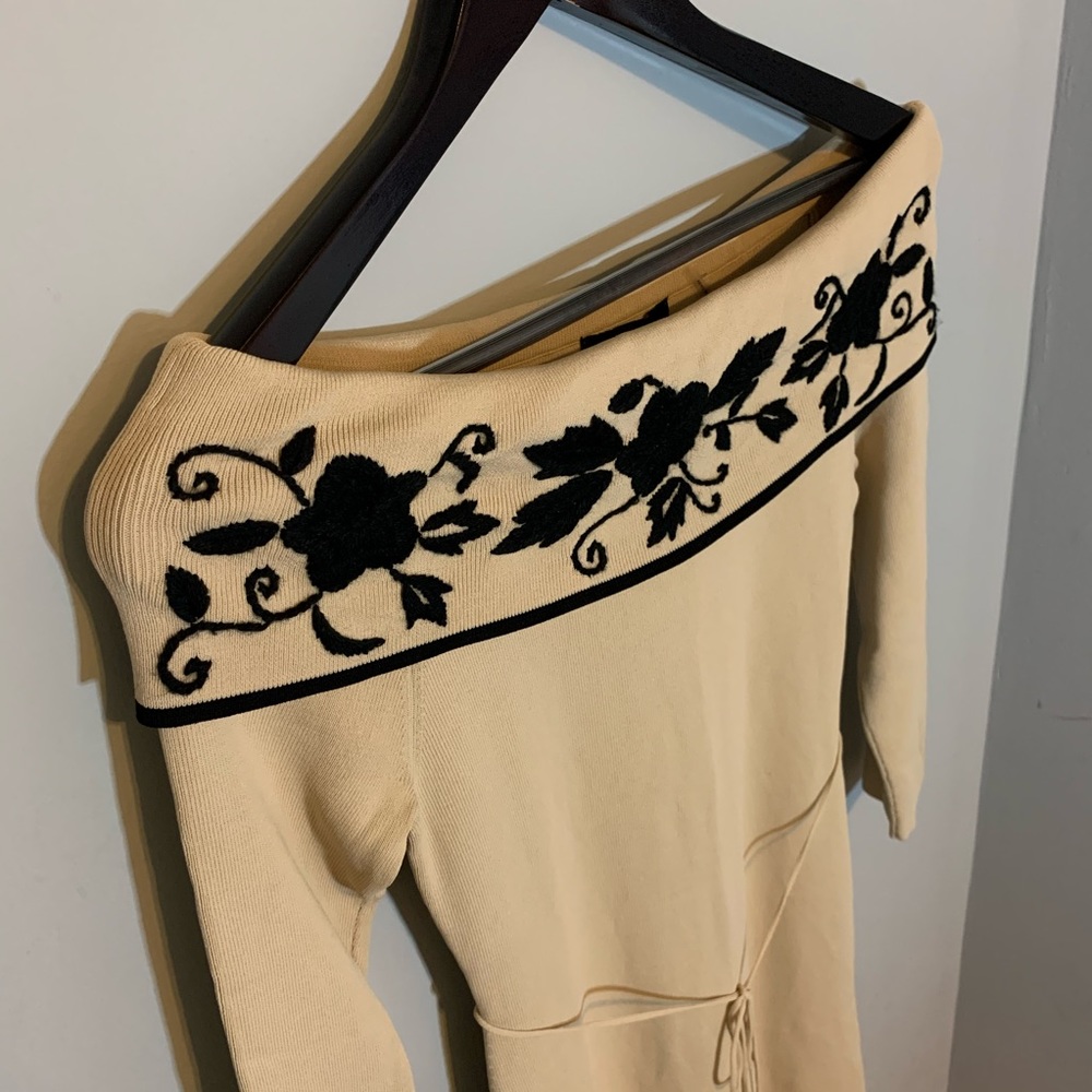 HTF Rare Off Shoulder Fitted Dress w/ Floral Motif